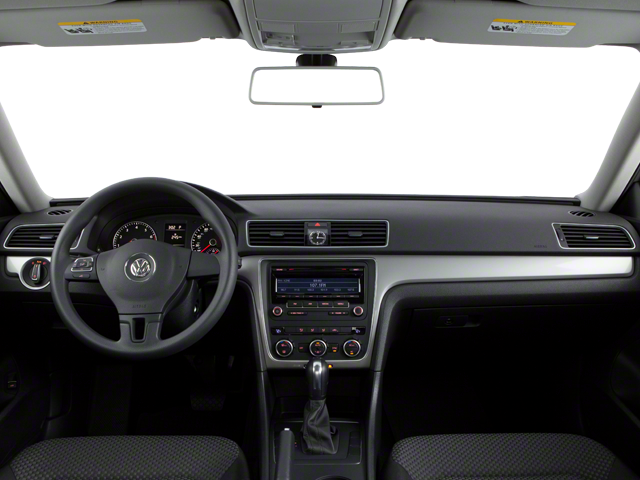 2012 Volkswagen Passat SE w/Sunroof & Nav
