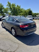 2017 Chrysler 200 Limited Platinum