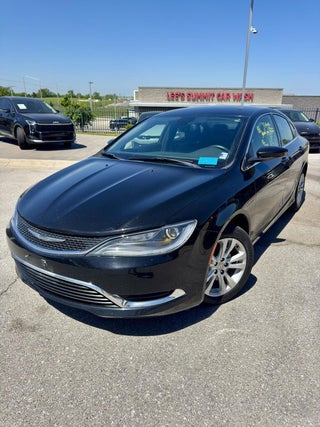 2017 Chrysler 200 Limited Platinum