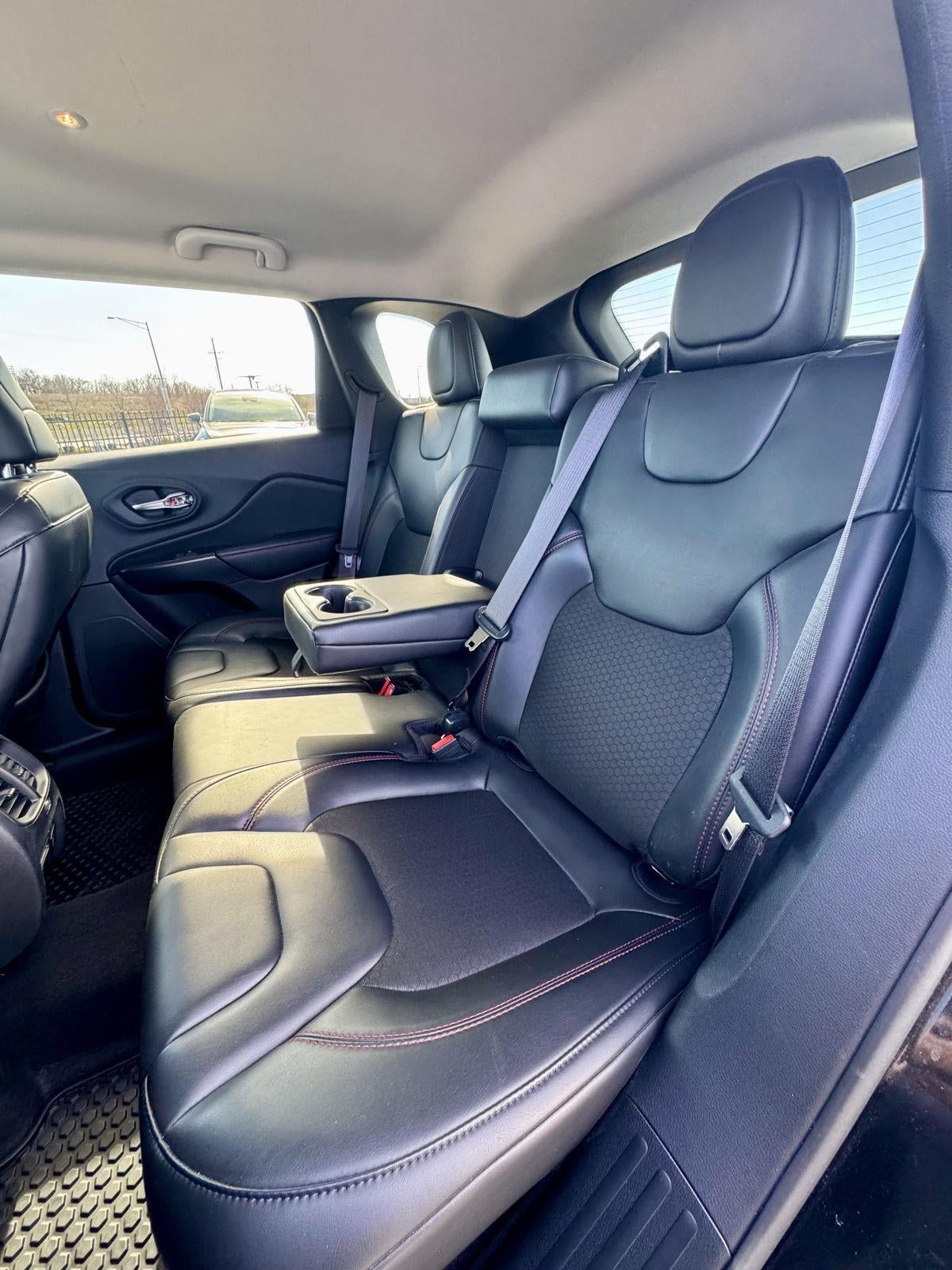 2020 Jeep Cherokee Trailhawk