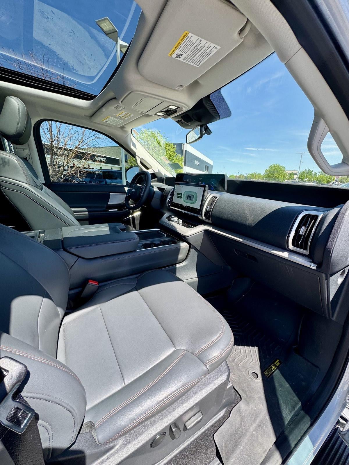 2025 Ford Expedition Active