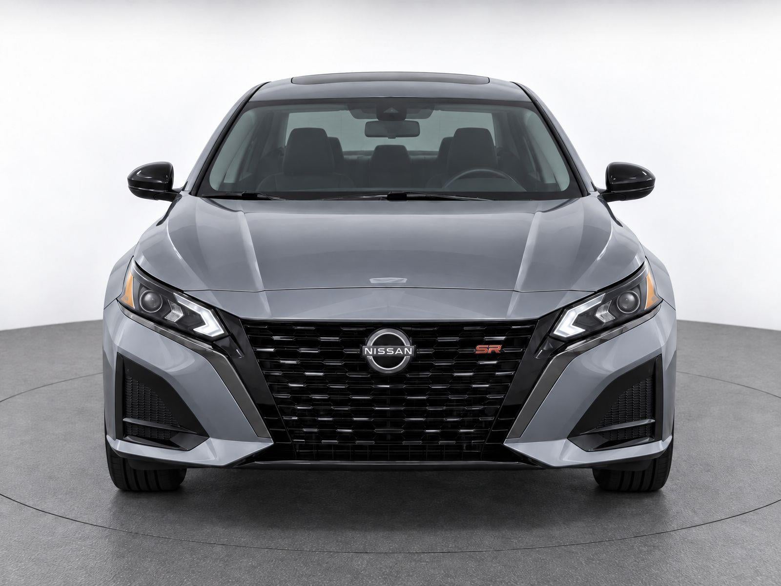 Used 2023 Nissan Altima SR with VIN 1N4AL4CV0PN333148 for sale in Kansas City