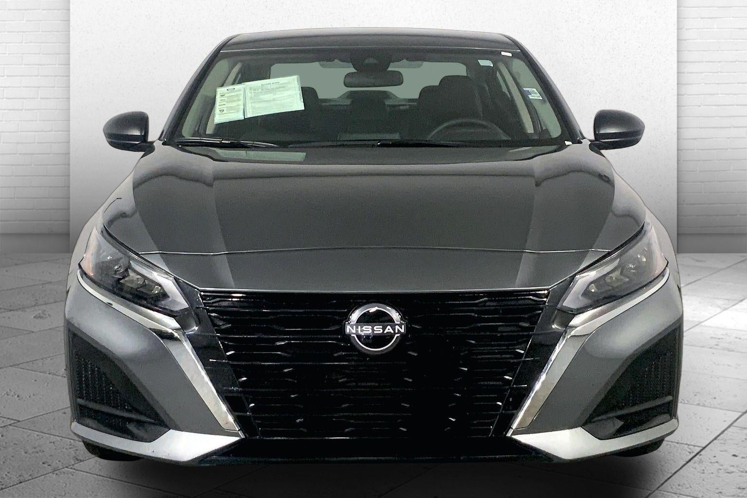 Used 2025 Nissan Altima SV with VIN 1N4BL4DV3SN355768 for sale in Kansas City