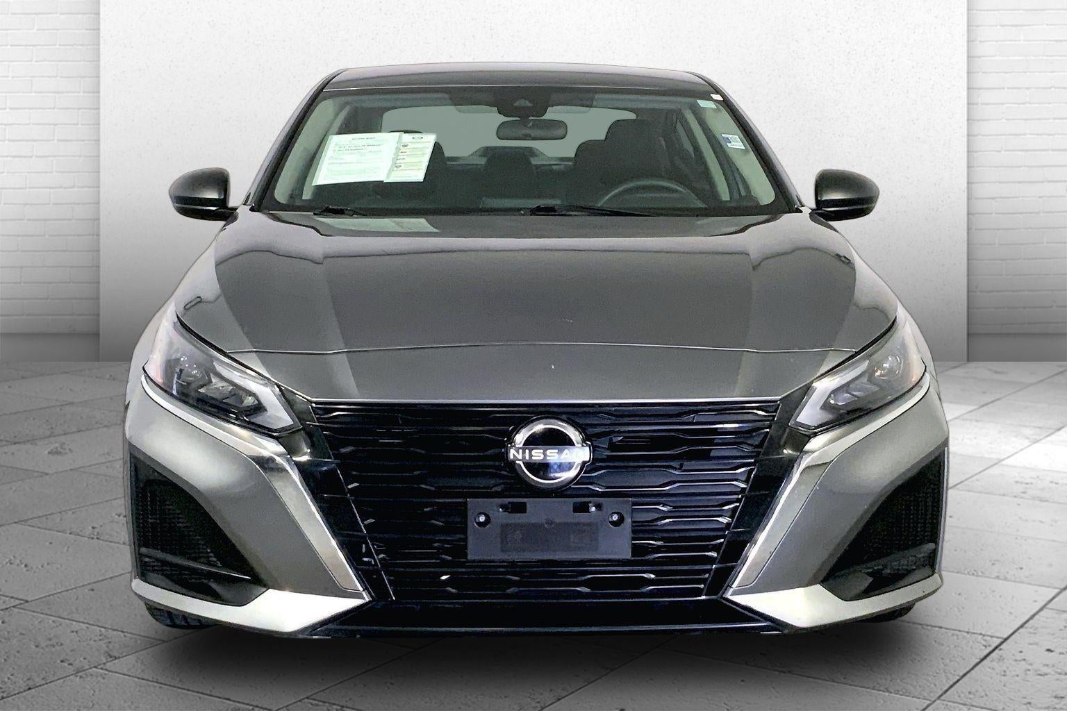 Used 2025 Nissan Altima SV with VIN 1N4BL4DV3SN382744 for sale in Kansas City