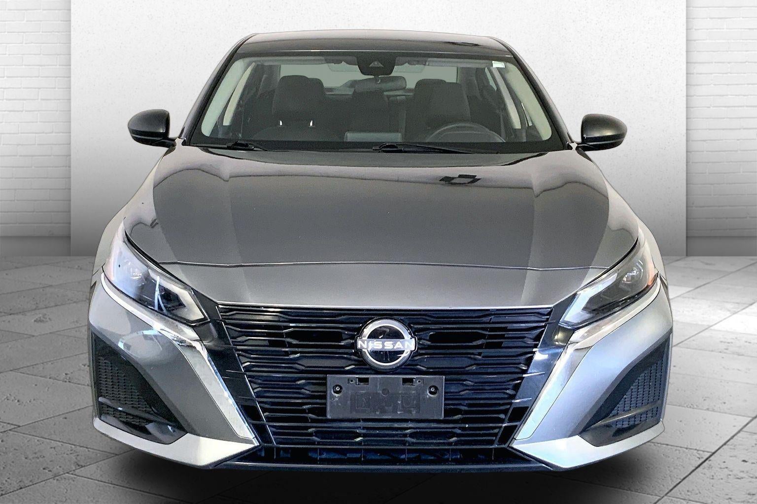 Used 2025 Nissan Altima SV with VIN 1N4BL4DV6SN395763 for sale in Kansas City