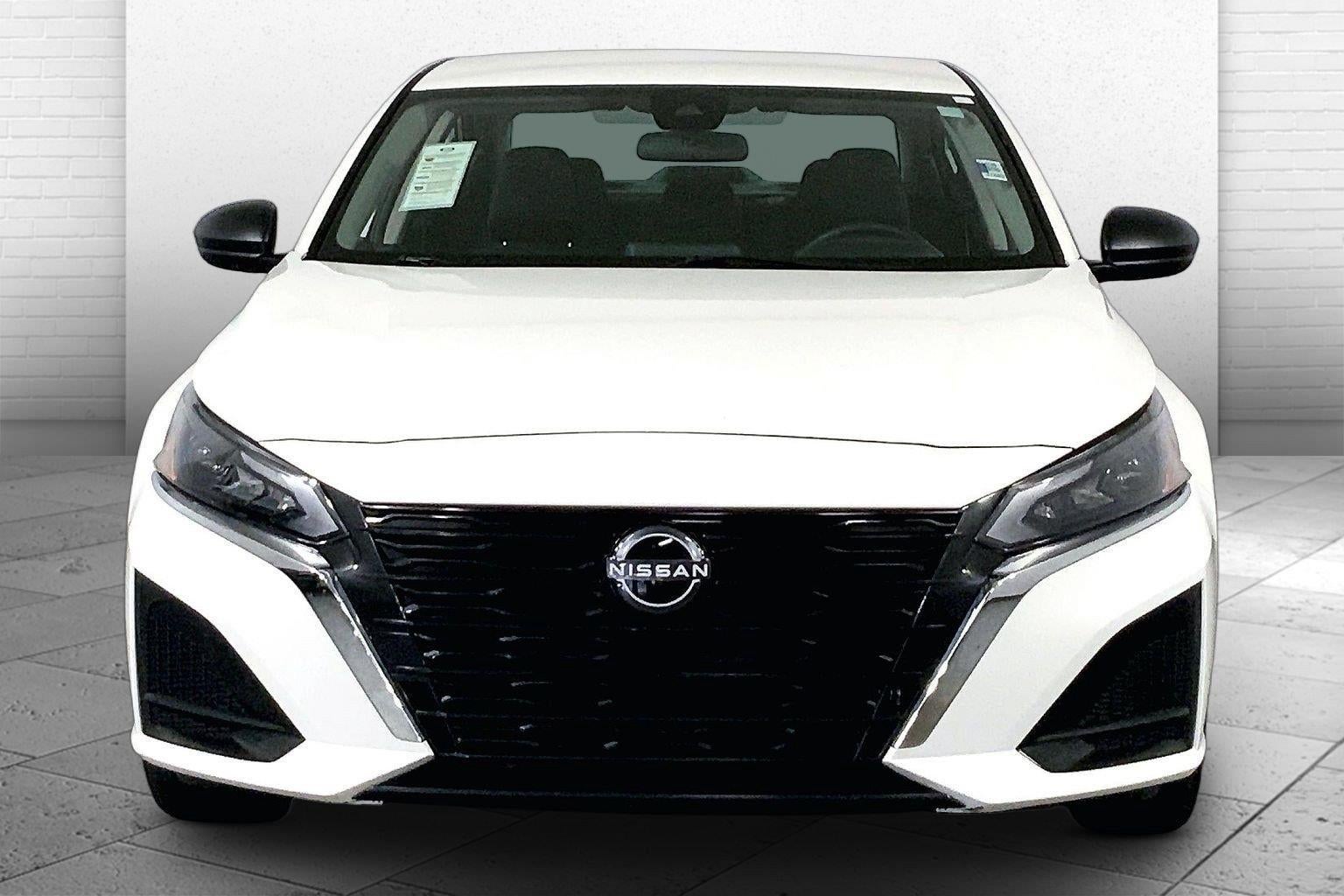 Used 2025 Nissan Altima SV with VIN 1N4BL4DV9SN372803 for sale in Kansas City