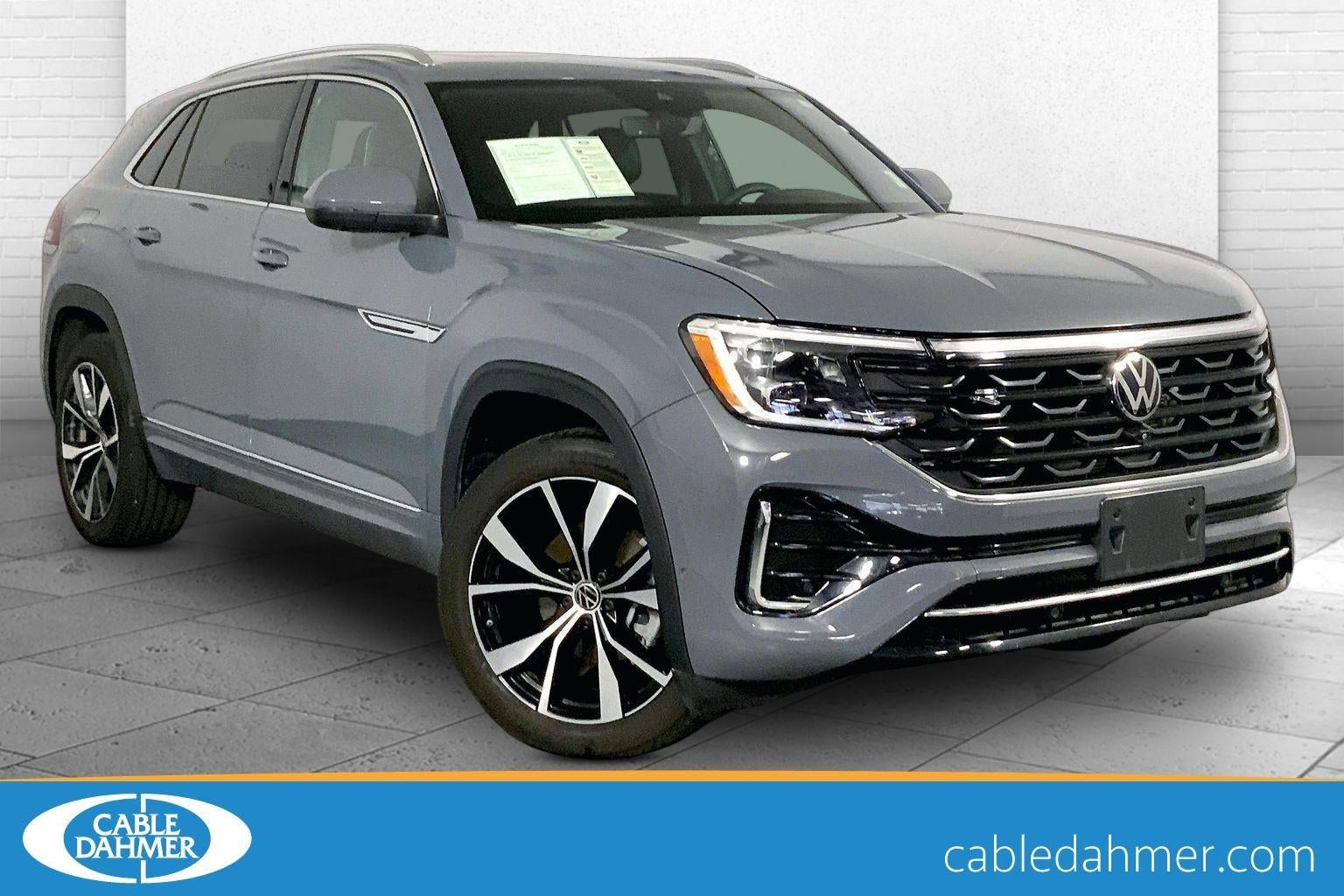 2024 Volkswagen Atlas Cross Sport 2.0T SEL Premium R-Line 4MOTION's photo