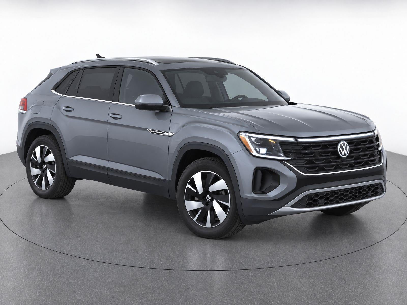 Used 2024 Volkswagen Atlas Cross Sport SE w/Tech with VIN 1V2KE2CA8RC213931 for sale in Kansas City