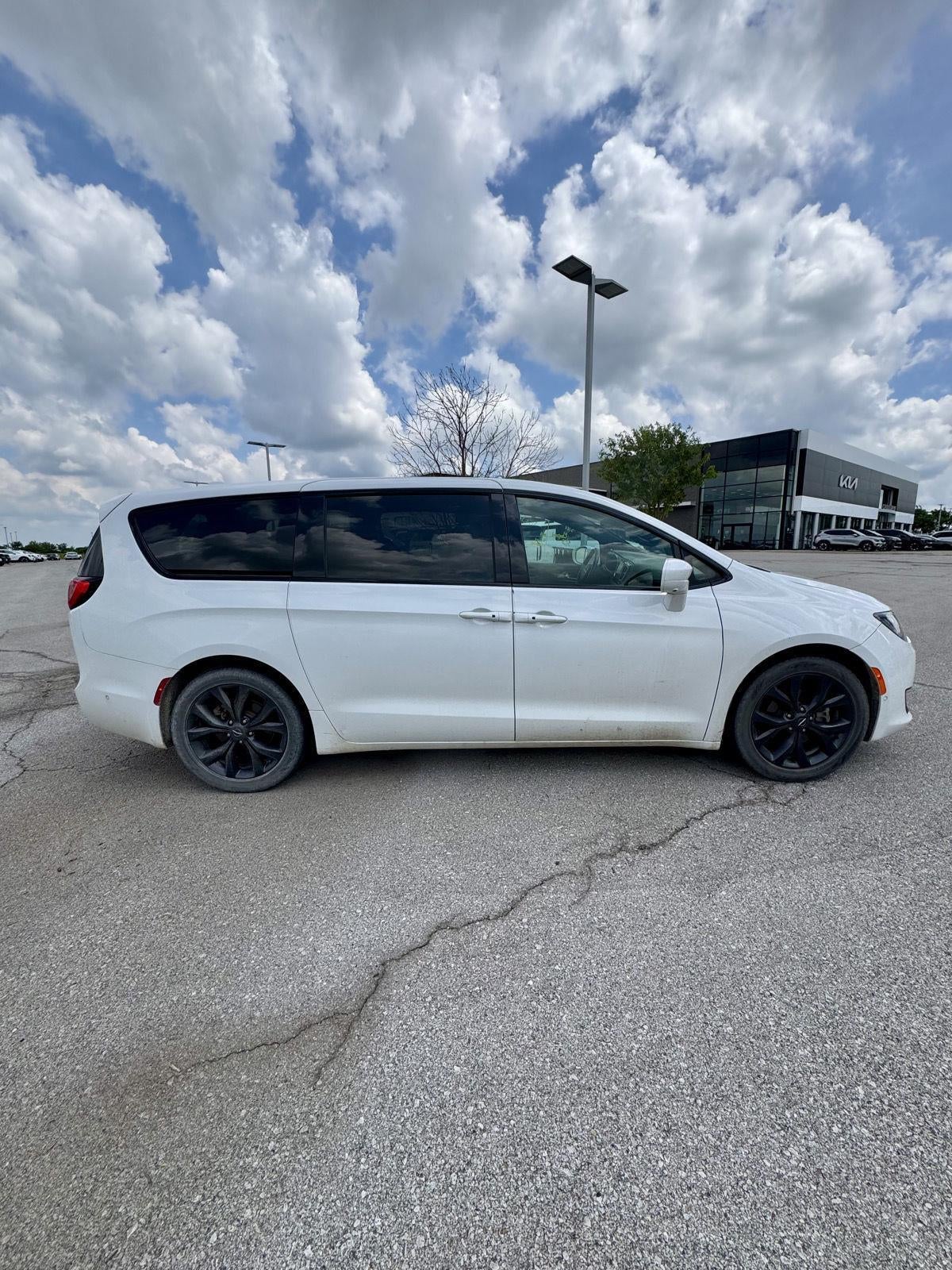 2019 Chrysler Pacifica Touring Plus