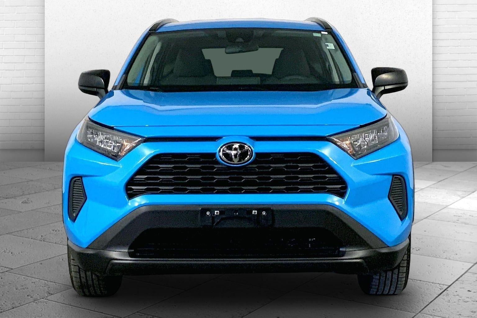 Used 2020 Toyota RAV4 LE with VIN 2T3F1RFV0LC140193 for sale in Kansas City