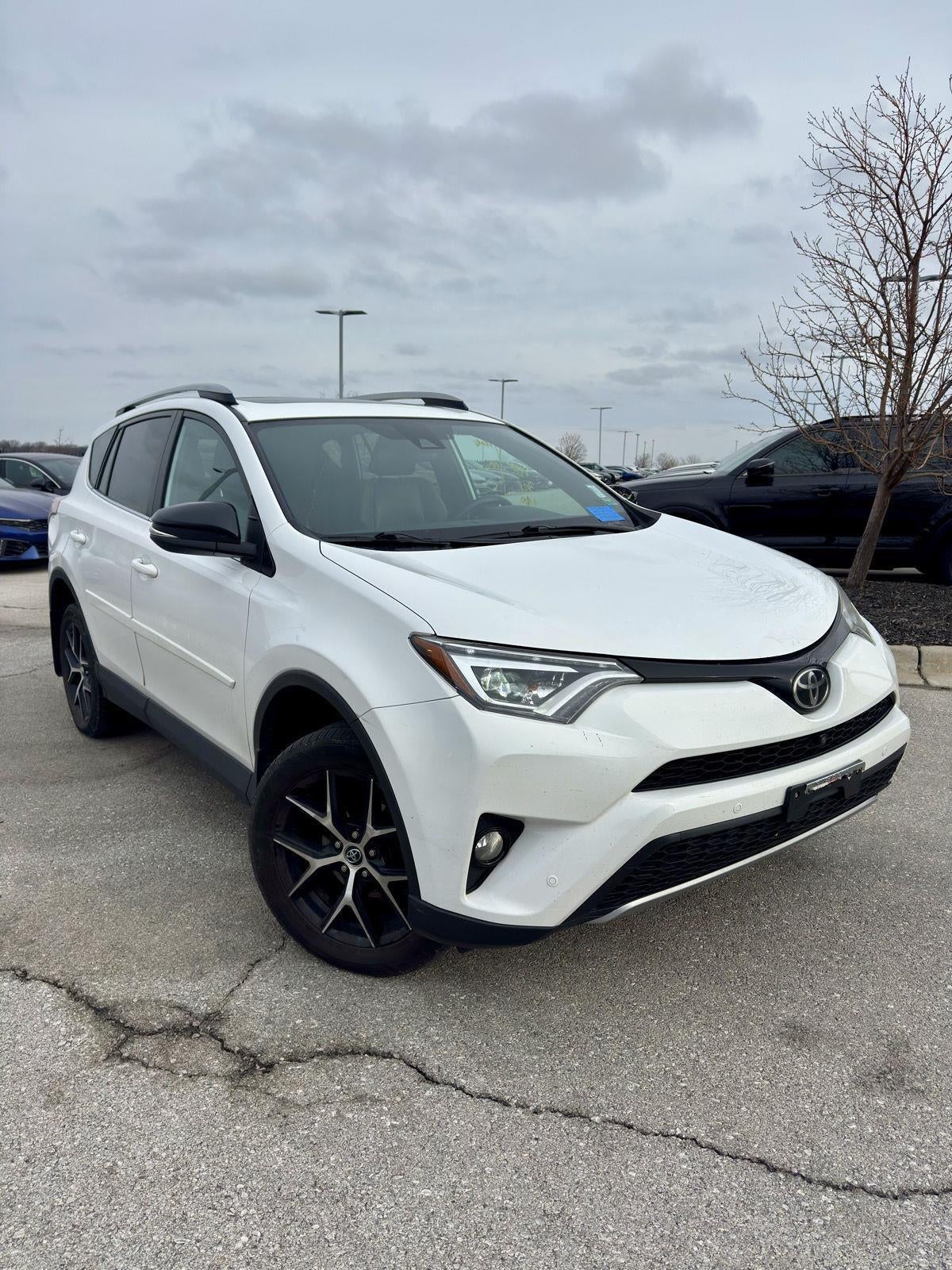 2017 Toyota RAV4 SE