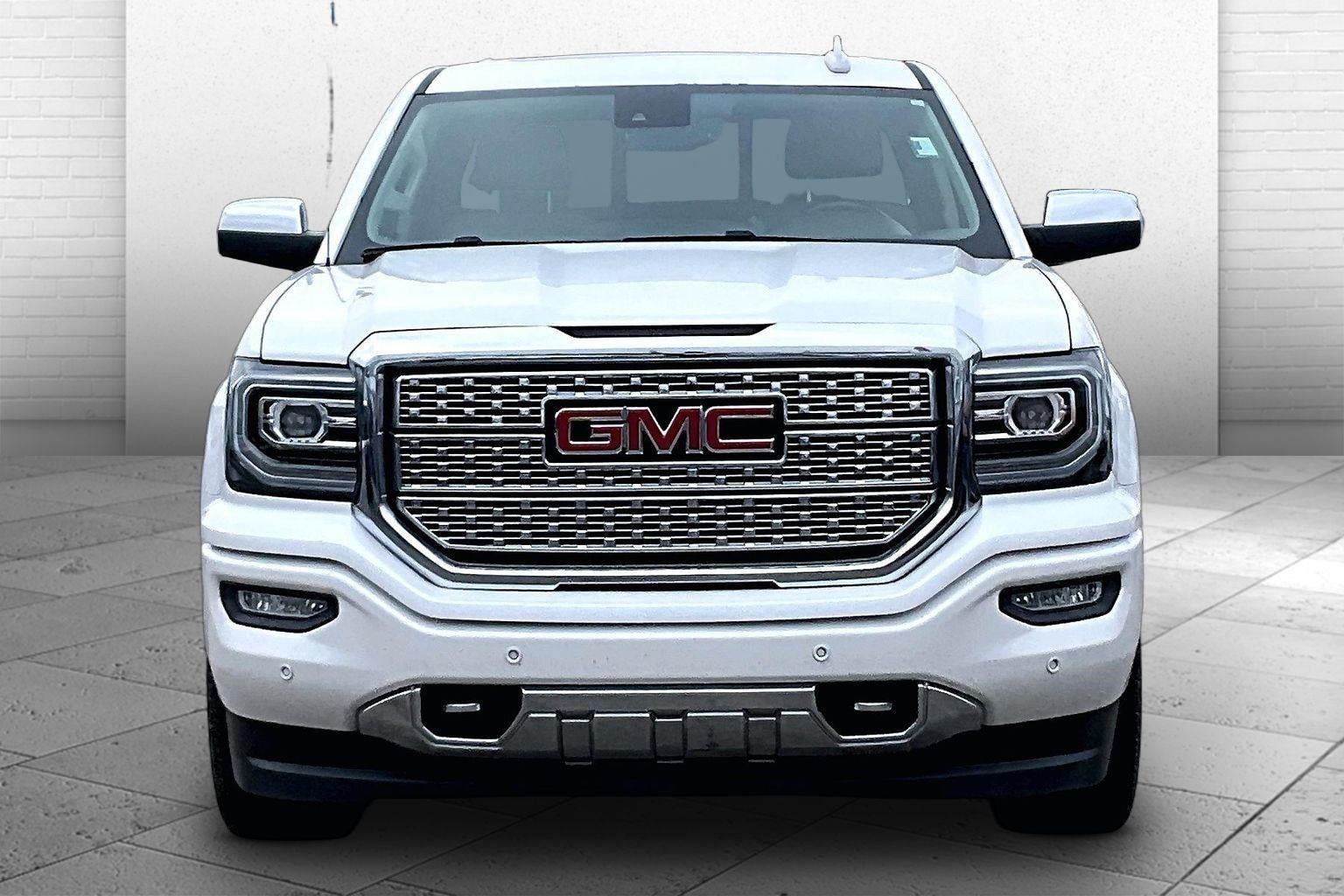 Used 2017 GMC Sierra 1500 Denali Denali with VIN 3GTU2PEJ2HG207308 for sale in Kansas City