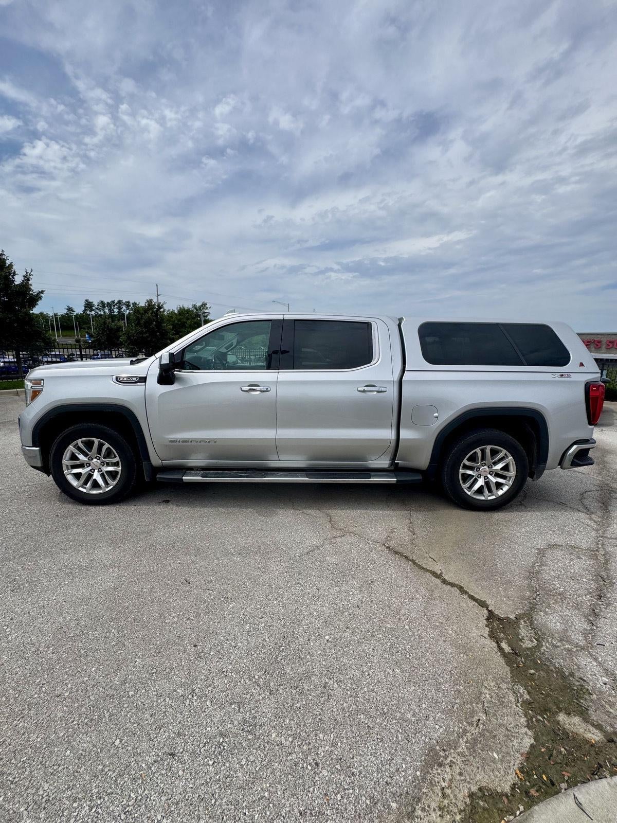 Used 2019 GMC Sierra 1500 SLT with VIN 3GTU9DED5KG105738 for sale in Kansas City