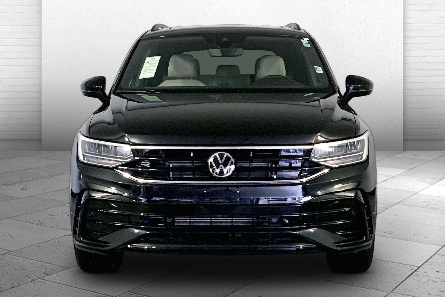 Used 2024 Volkswagen Tiguan SE R-LINE BLACK with VIN 3VV8B7AX1RM179016 for sale in Kansas City