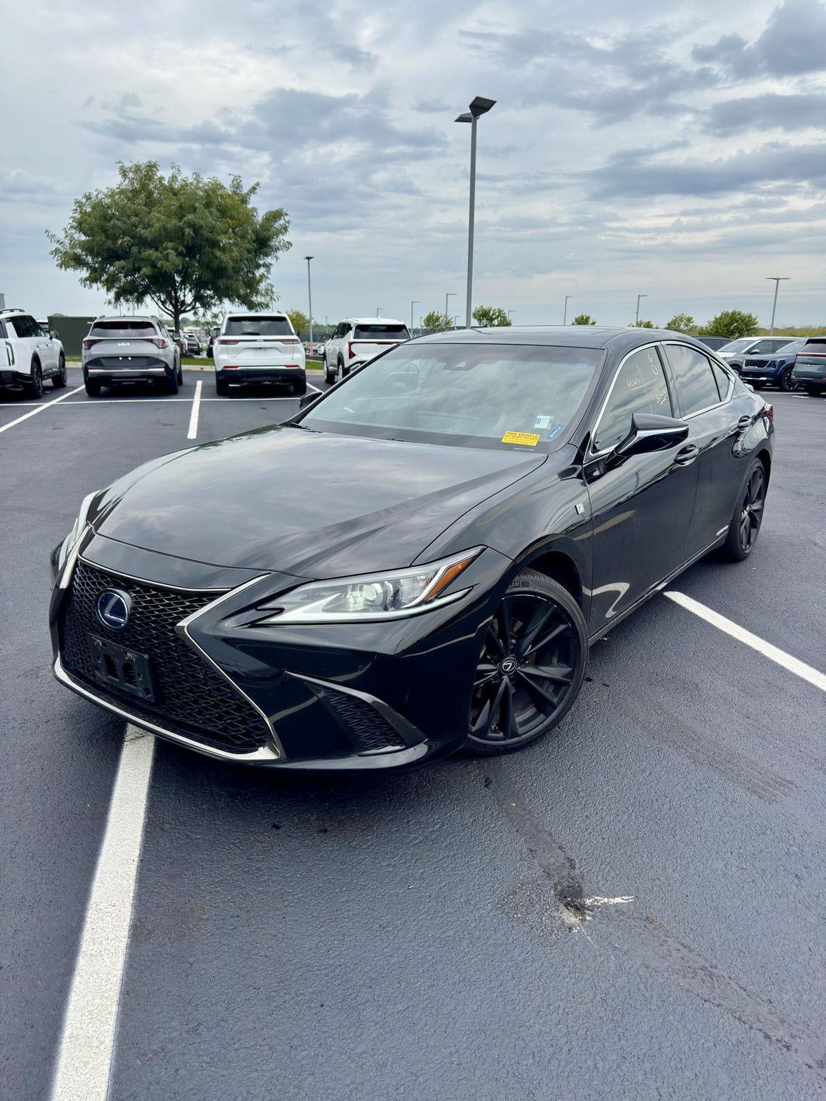 2022 Lexus ES ES 300h F SPORT