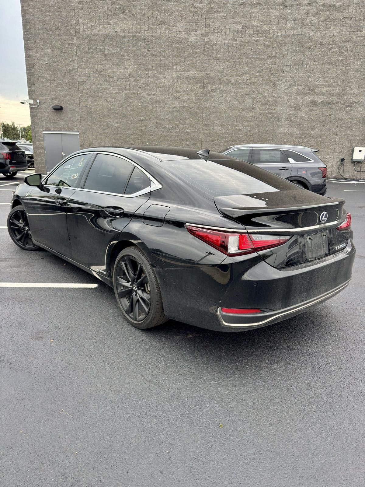 2022 Lexus ES ES 300h F SPORT