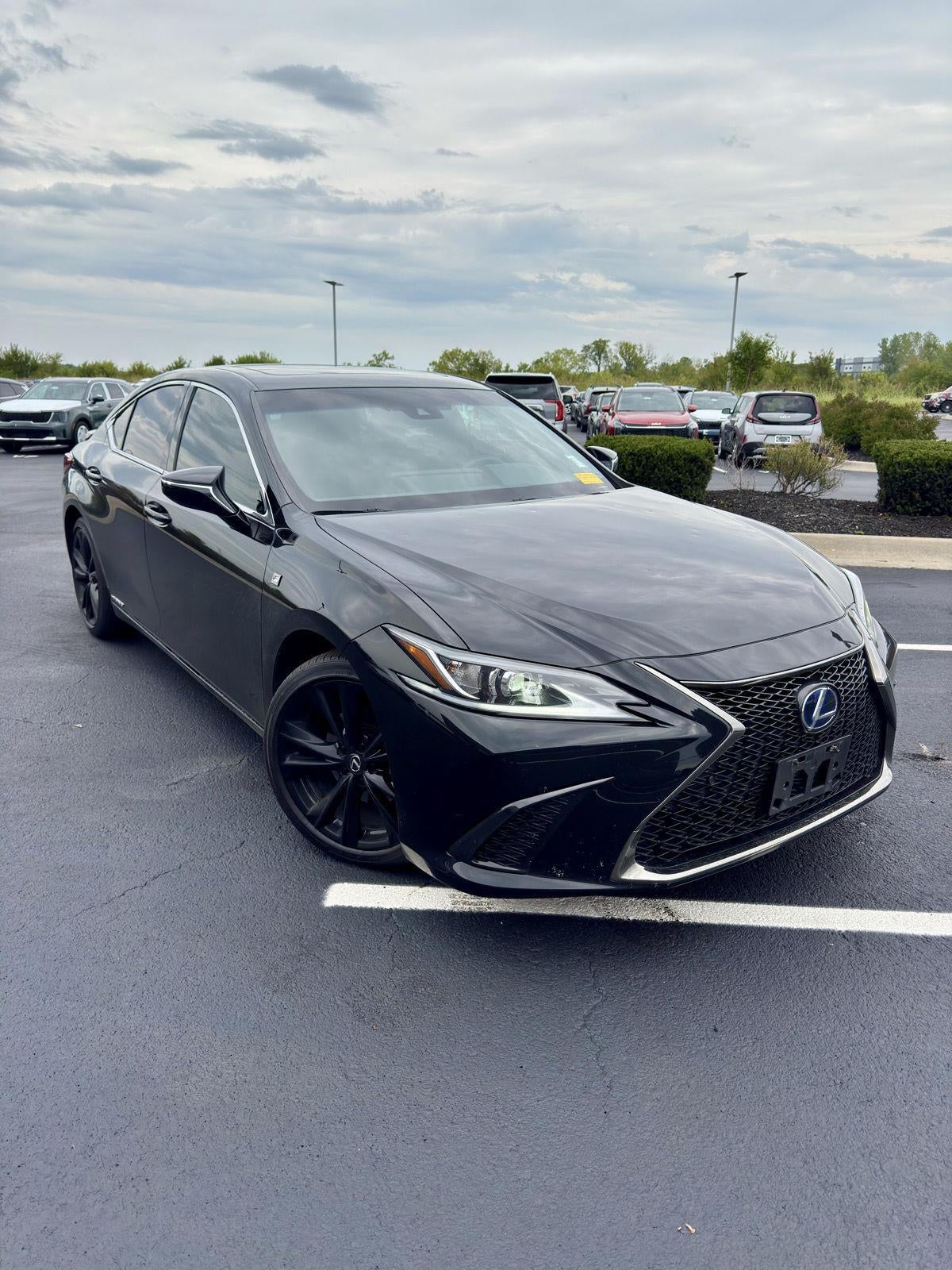 2022 Lexus ES ES 300h F SPORT