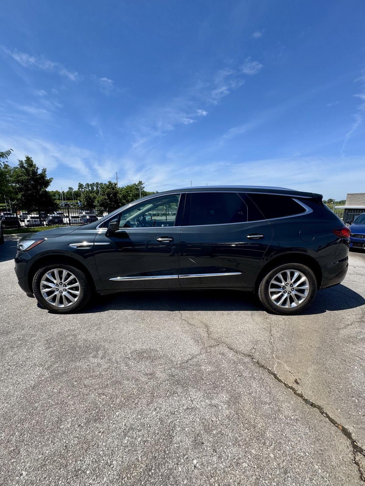Used 2020 Buick Enclave Premium with VIN 5GAEVBKW4LJ178692 for sale in Kansas City