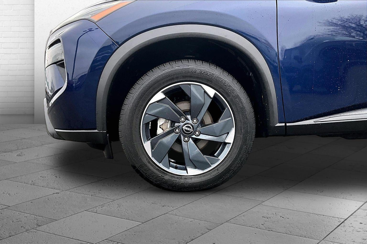 Used 2025 Nissan Rogue SV with VIN 5N1BT3BB2SC762985 for sale in Kansas City