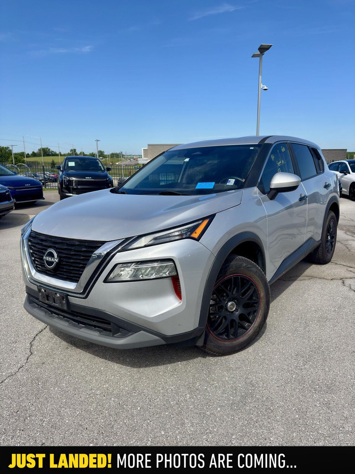 2023 Nissan Rogue SV AWD's photo