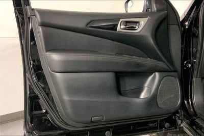 2020 Nissan Pathfinder S