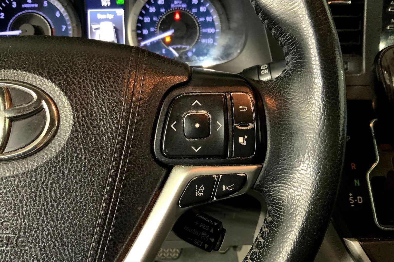 2020 Toyota Sienna XLE