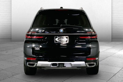 2025 BMW X7 xDrive40i