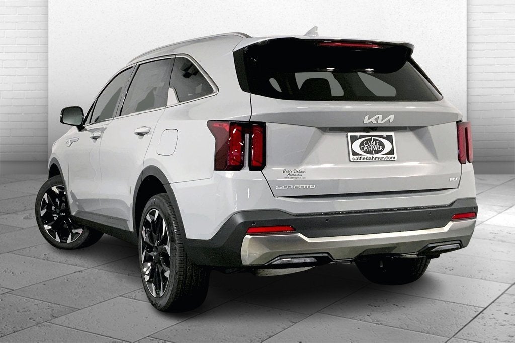 2025 Kia Sorento EX