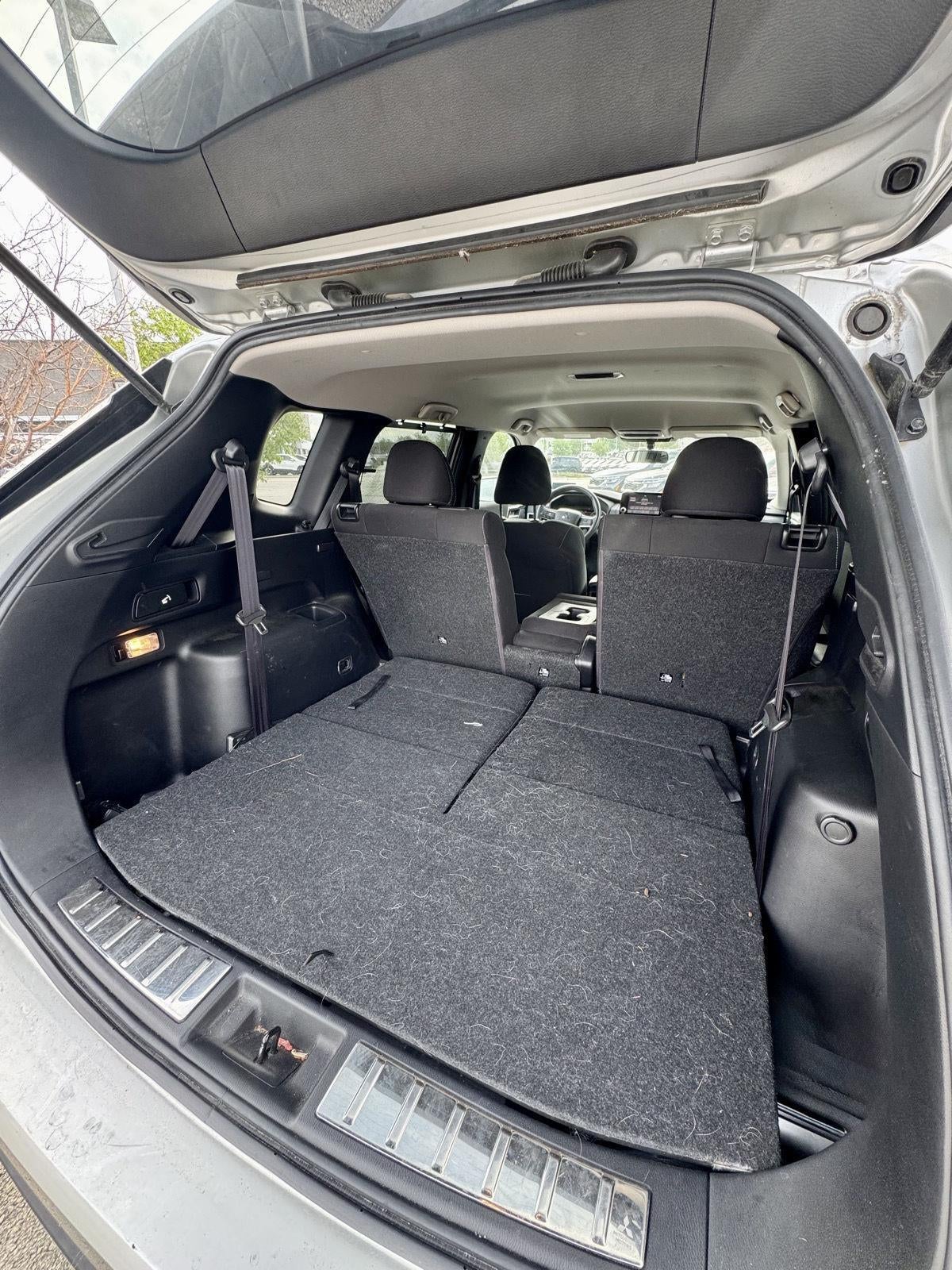 2022 Mitsubishi OUTLANDER ES