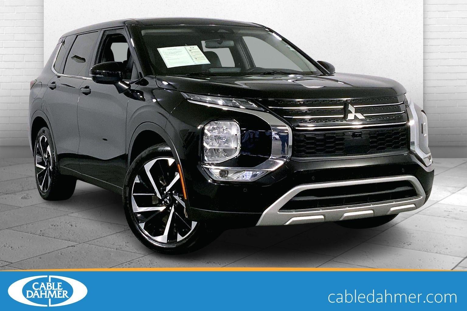 2024 Mitsubishi Outlander SE