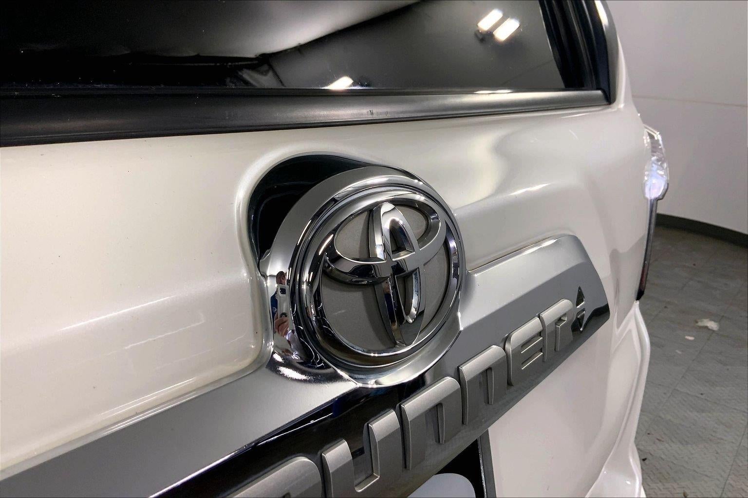 2018 TOYOTA TRUCK 4RUNNER LIMITED