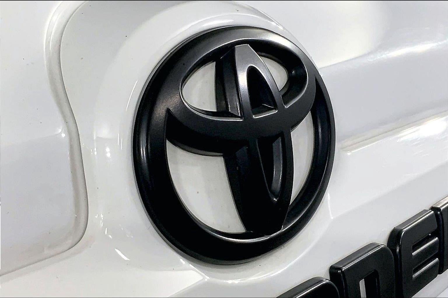 2022 Toyota 4Runner SR5