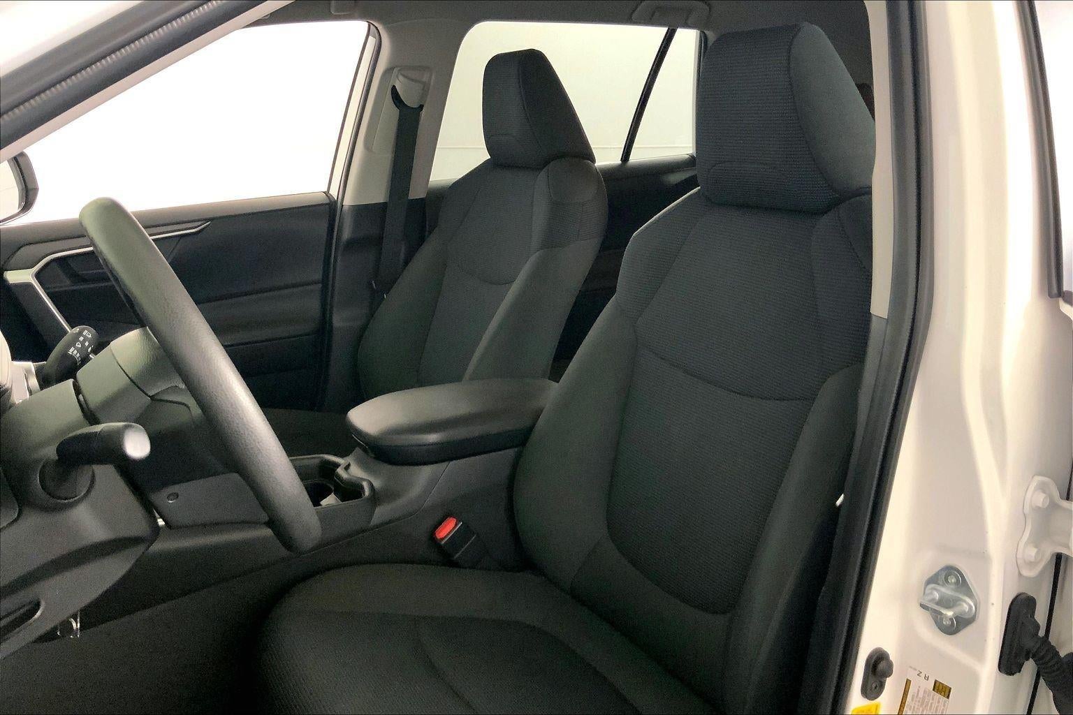 2019 Toyota RAV4 Hybrid LE