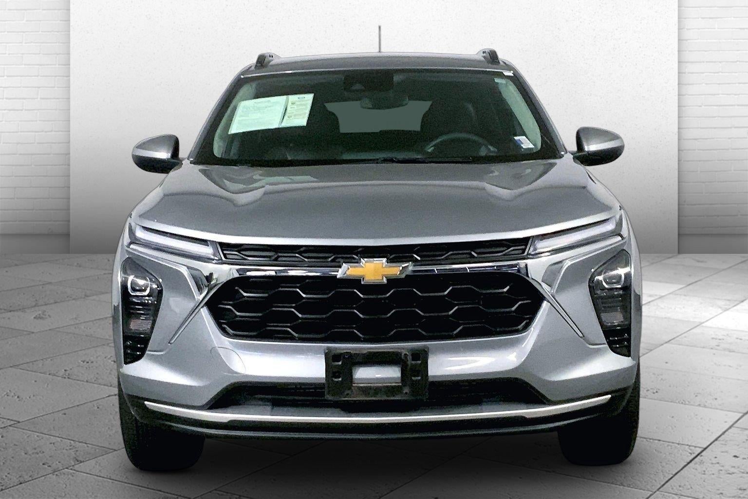 Used 2025 Chevrolet Trax LT with VIN KL77LHEP8SC011014 for sale in Kansas City