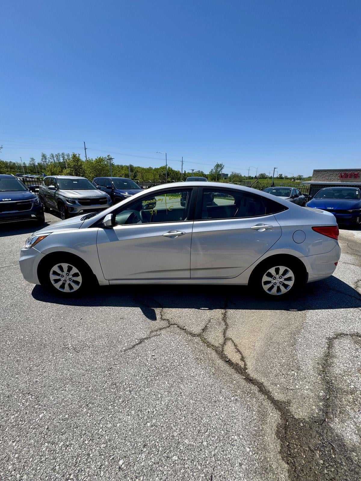 2017 Hyundai Accent SE