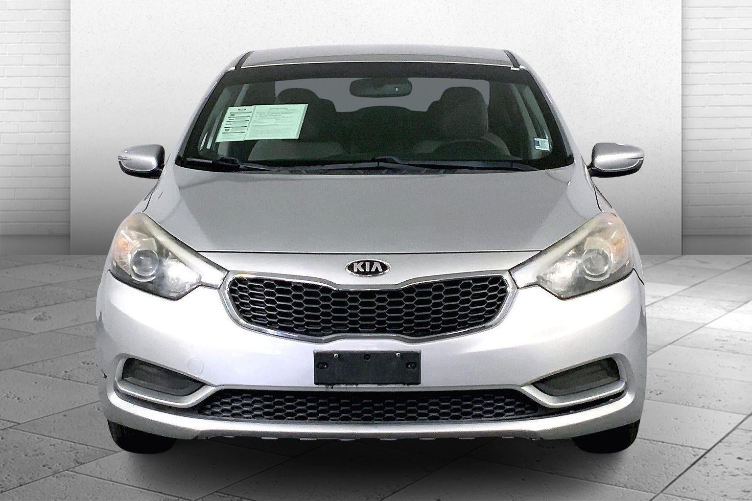 Used 2015 Kia Forte LX with VIN KNAFK4A63F5286465 for sale in Kansas City