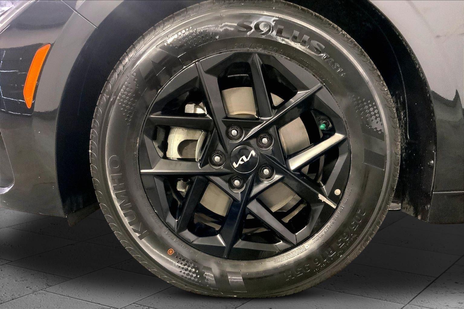 2025 Kia K5 LXS