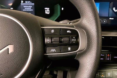 2025 Kia K5 LXS