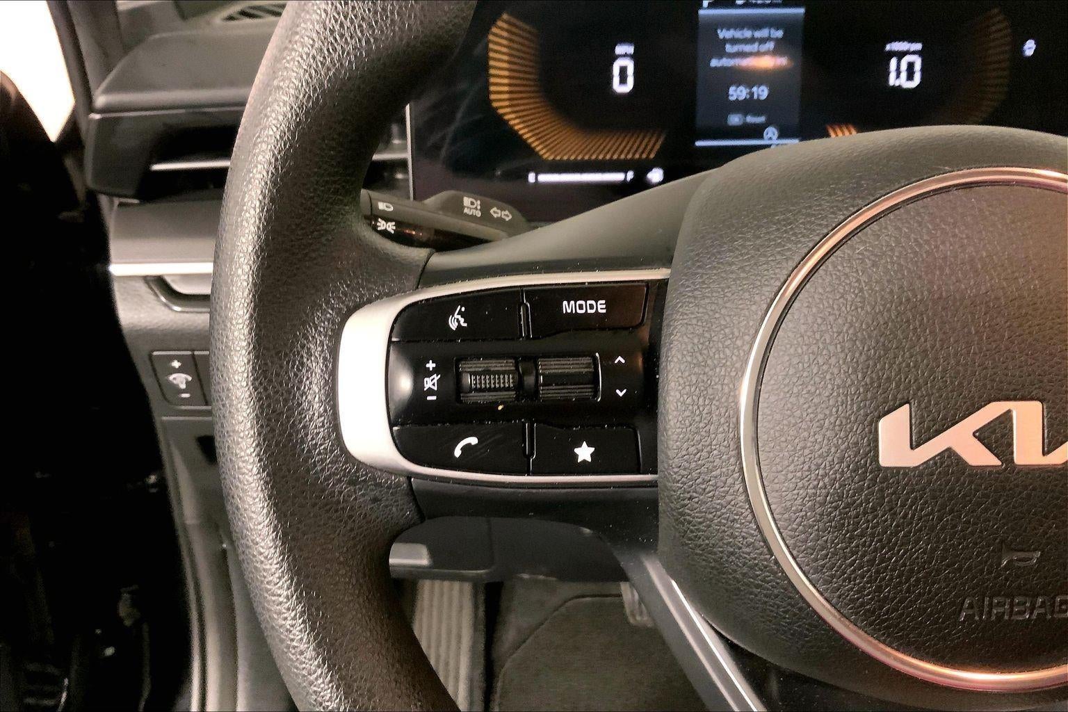 2025 Kia K5 LXS