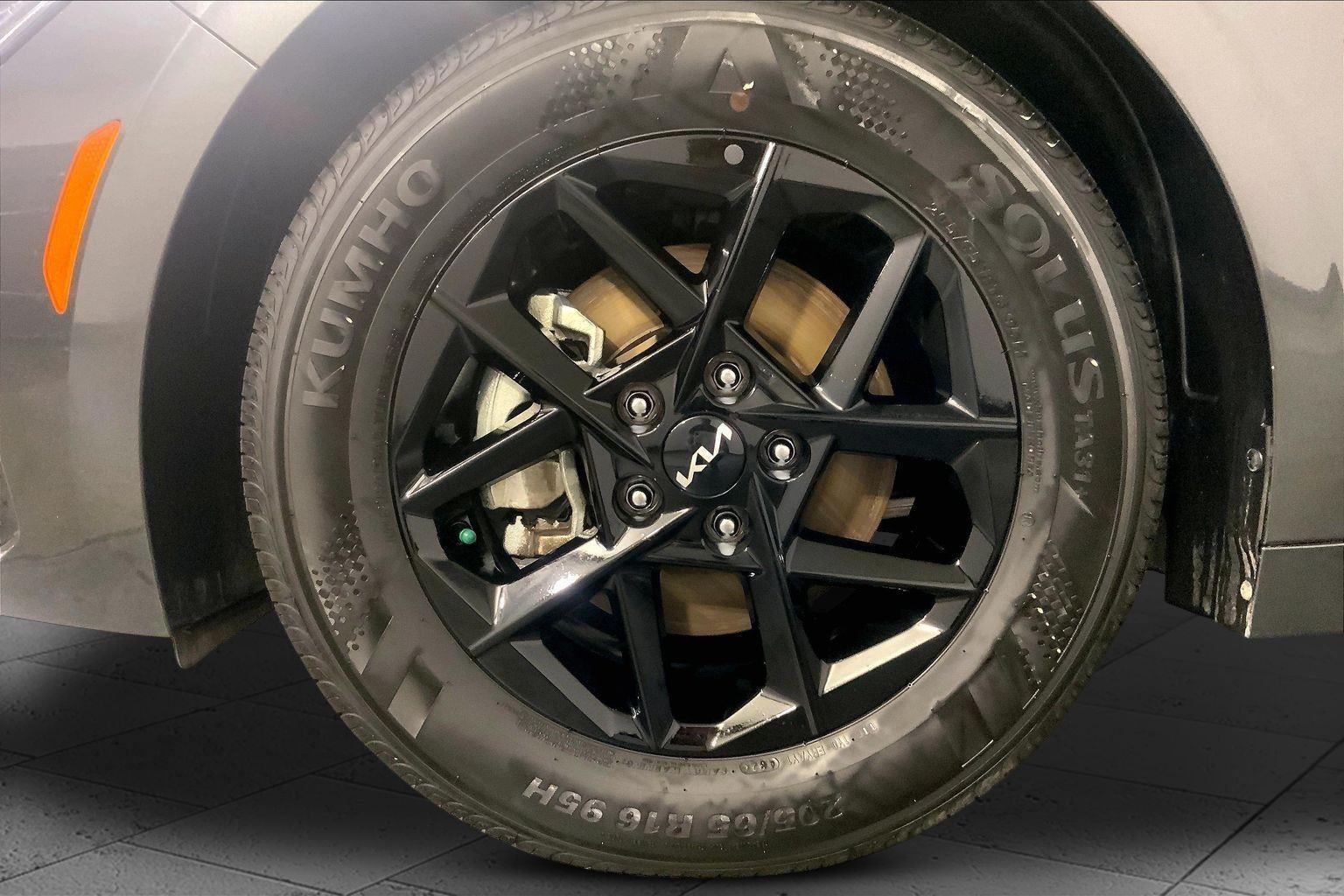 2025 Kia K5 LXS