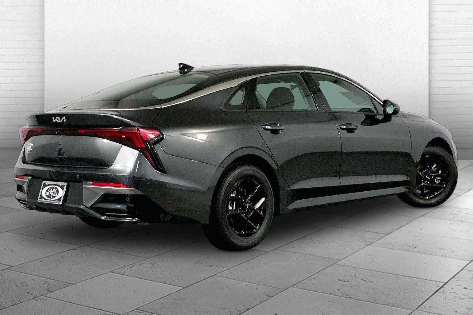 2025 Kia K5 LXS