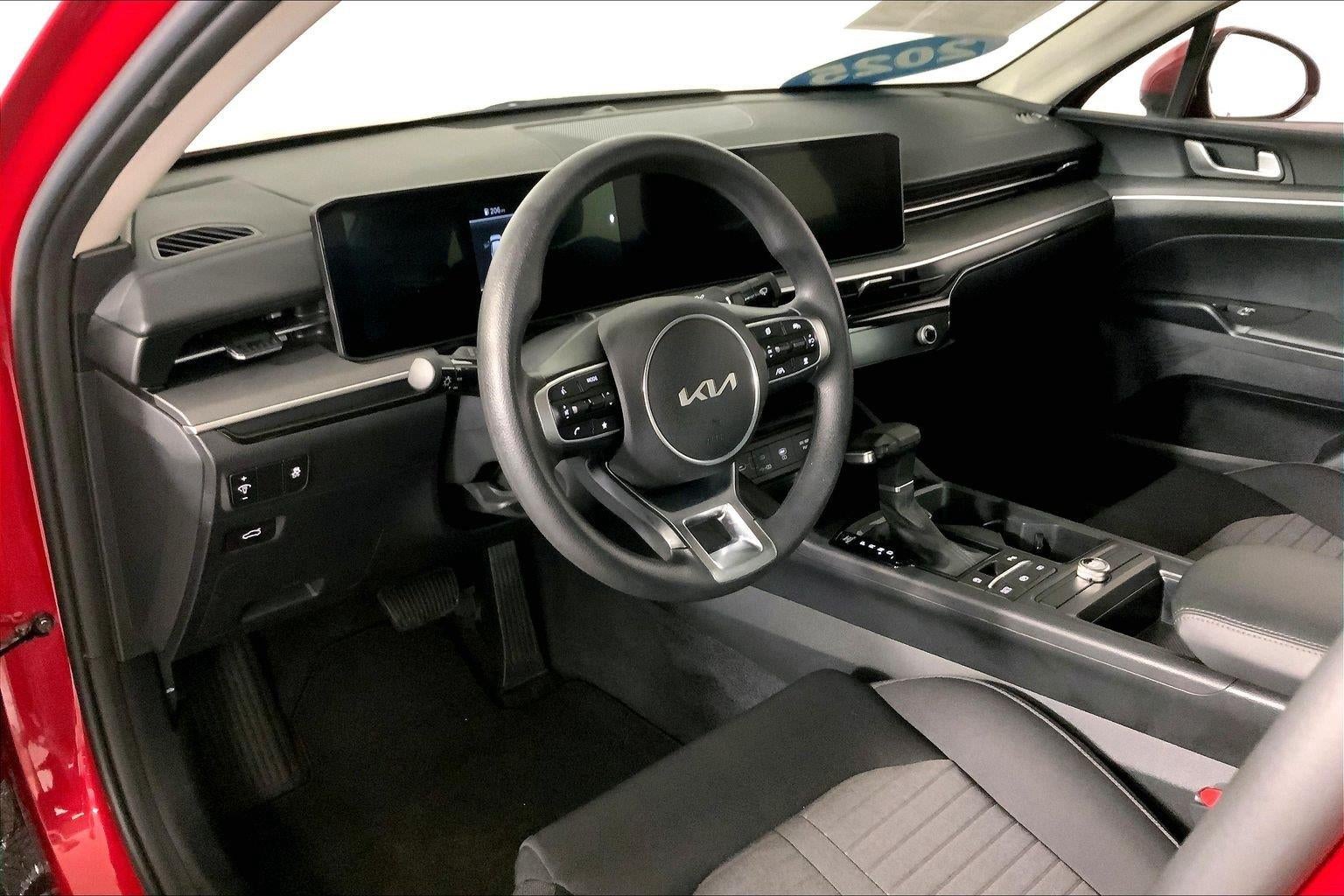2025 Kia K5 LXS