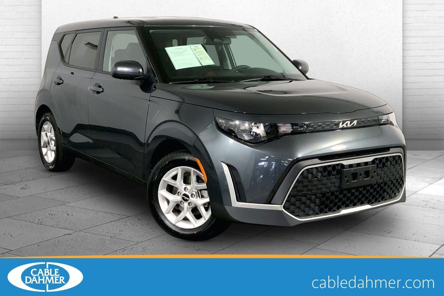 2025 Kia Soul 2.0L LX IVT's photo