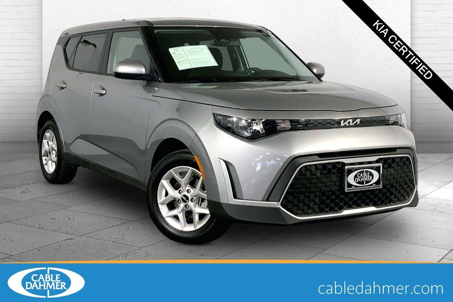 2025 Kia Soul 2.0L LX IVT's photo