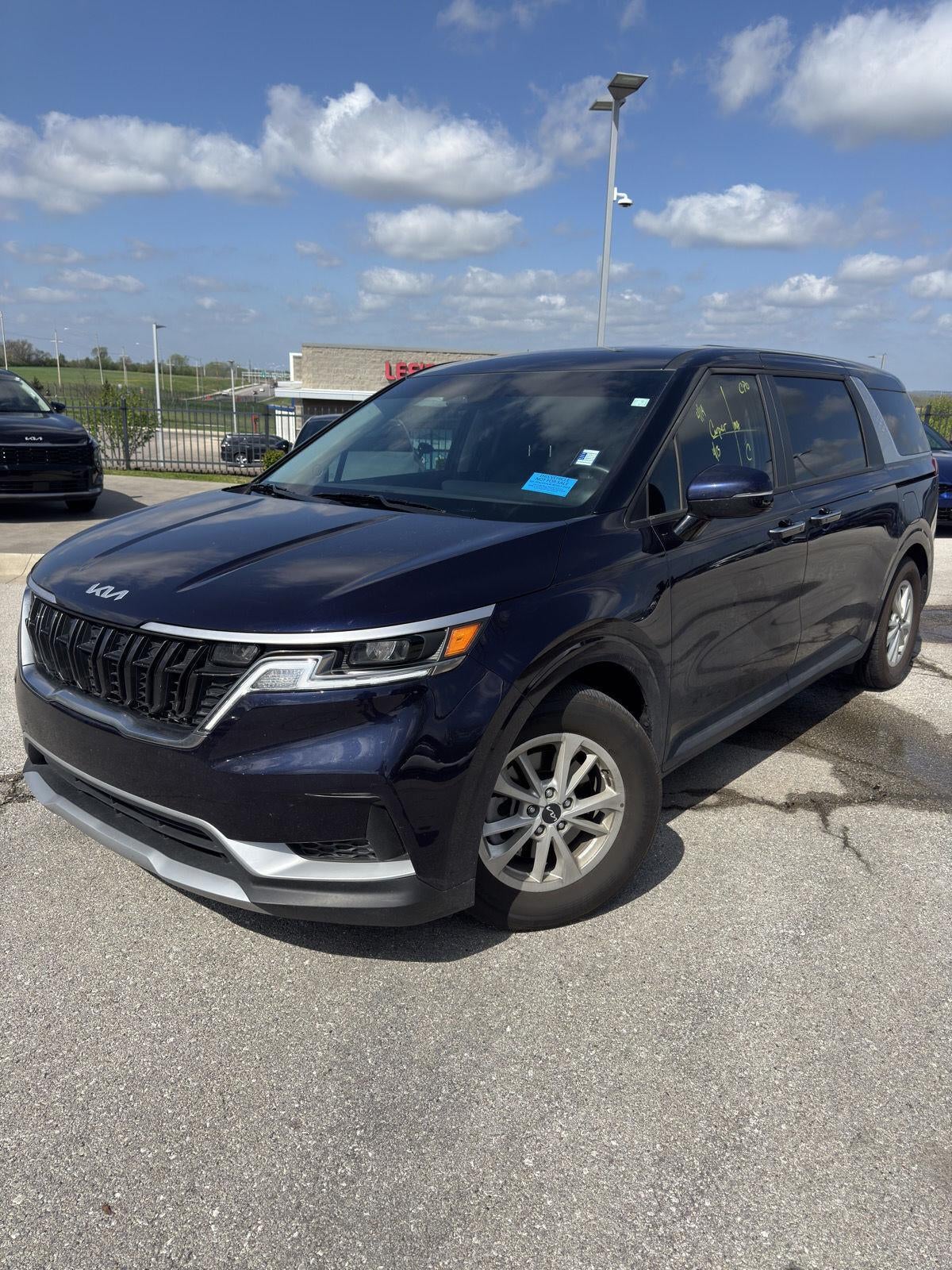 2024 Kia Sedona LX Seat Pkg's photo