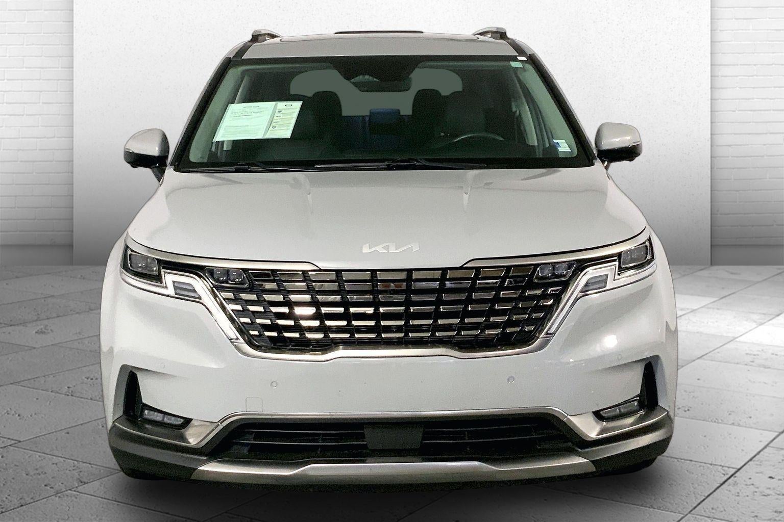 Used 2024 Kia Carnival SX Prestige with VIN KNDNE5H31R6414126 for sale in Kansas City