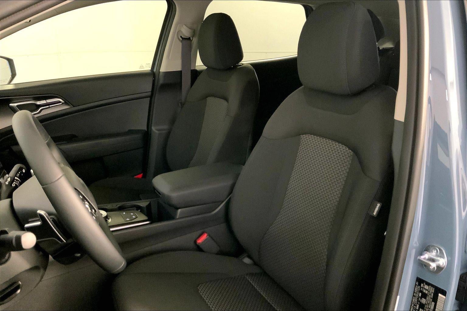 2026 Kia Sportage Hybrid S