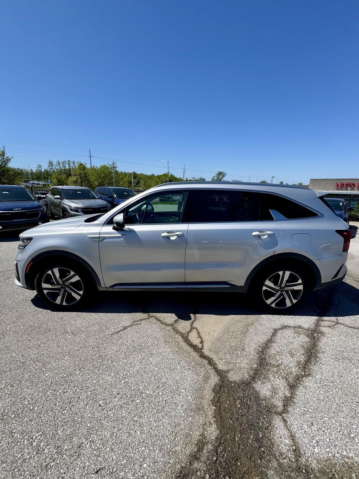 Certified 2023 Kia Sorento SX Prestige Hybrid with VIN KNDRKDLG0P5203601 for sale in Kansas City