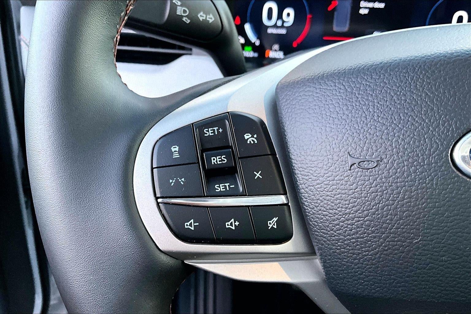 2026 Ford Explorer Active w/100A Pkg