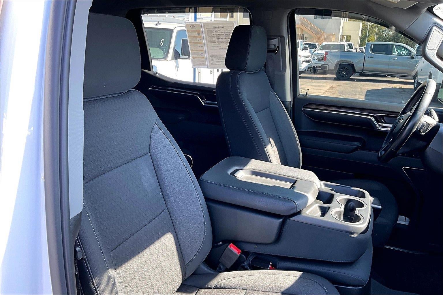 2024 Chevrolet Silverado 1500 LT (2FL)